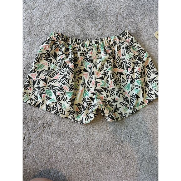 NWOT Patagonia Barely Baggies Medium Quill Triangle Abstract Print, $70 D2 - Picture 6 of 7